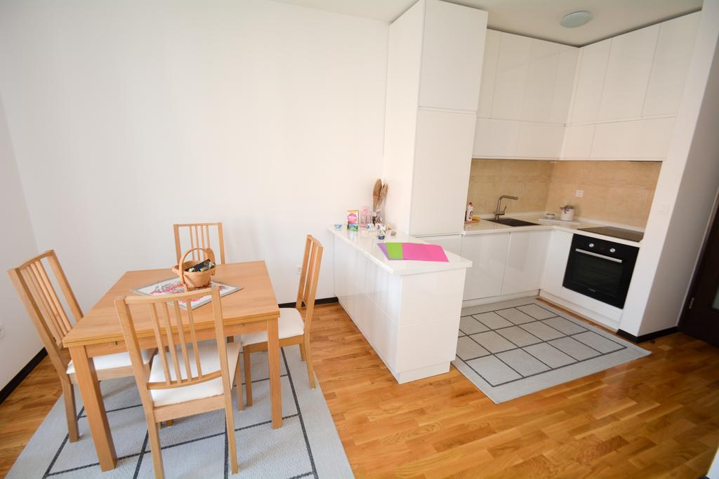 Apartment Mirjana Будва Екстер'єр фото